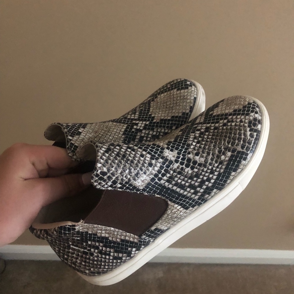 Snakeskin shoes